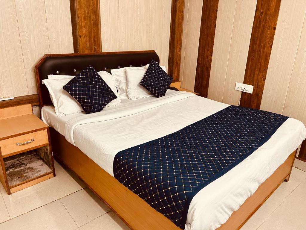 4 U Premium Tapovan Rishikesh Exterior photo